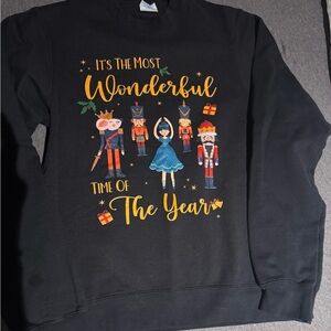 Women’s Small Christmas Sweatshirt